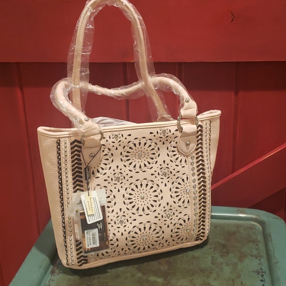 Montana West Handbags - Concealed carry bag